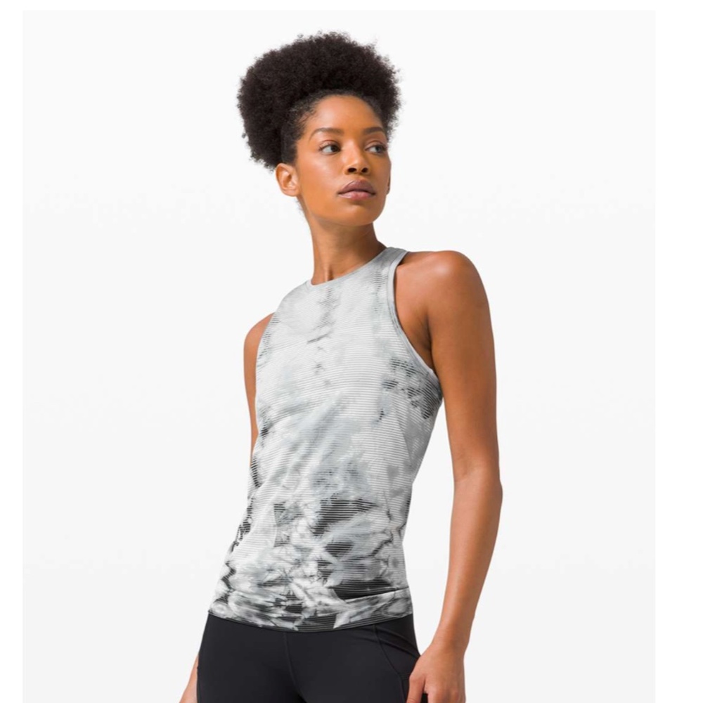 6 / EUC Lululemon Swiftly Tech Tank 2.0 *Wash Shibori Stripe Graphite Grey